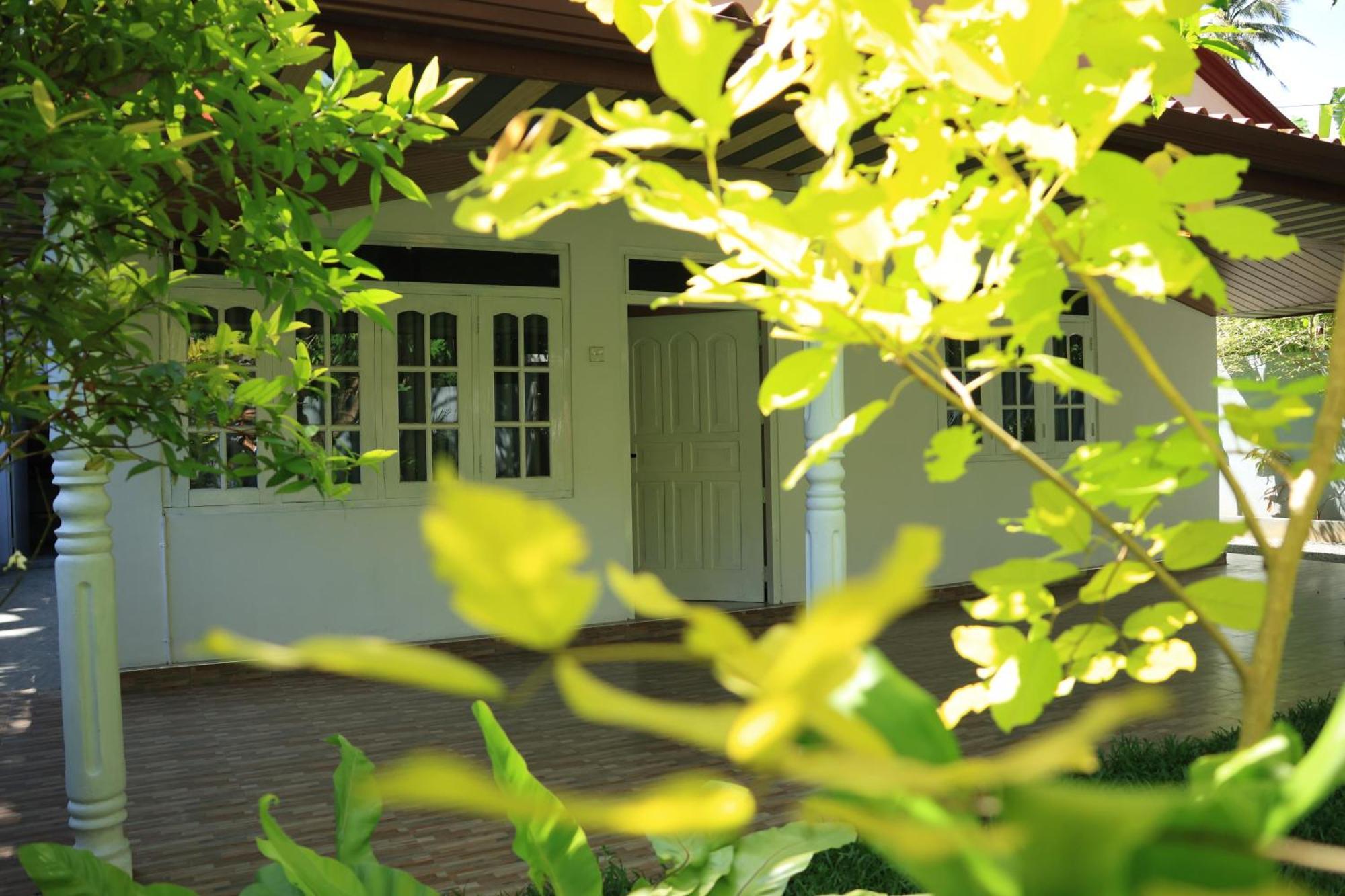 Seashell Villa *